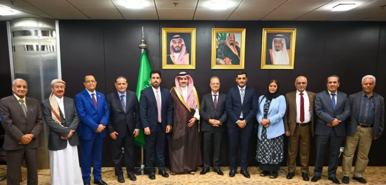 السفير السعودي : يلتقي هيئة التشاور والتصالح اليمني