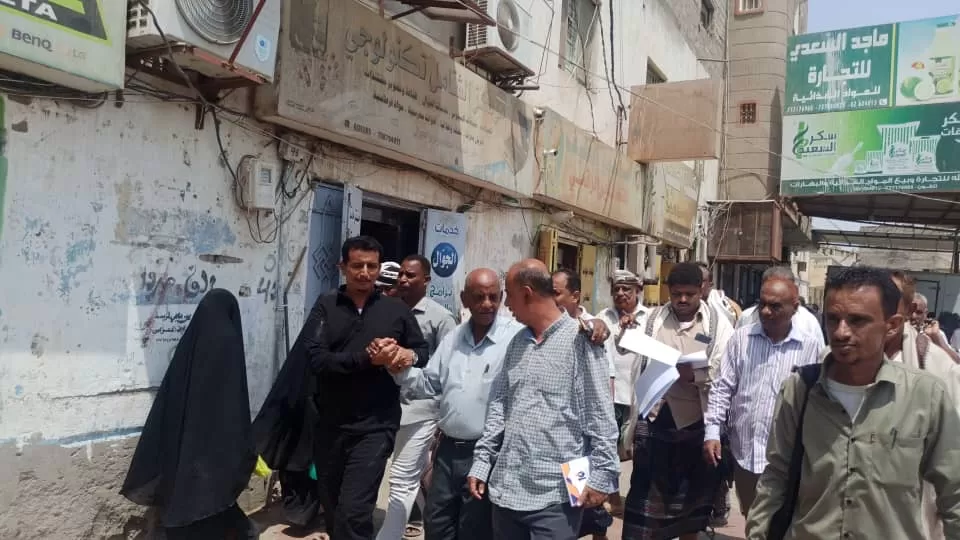 النيابة العامة تنفذ حملة ميدانية لضبط الأسعار في زنجبار وتغلق محال مخالفة