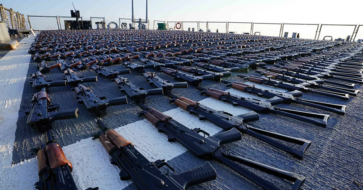 40 عاماً سجناً لمهرب أسلحة إيرانية للحوثيين: شبكة إجرامية تغذي الإرهاب في اليمن