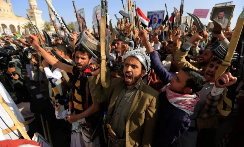 أمريكا أمام مفترق استراتيجي.. خطة شاملة لتحييد التهديد الحوثي في البحر الأحمر