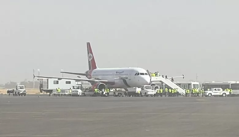 الحوثيون يحتجزون موظفي الأمم المتحدة للضغط من أجل فتح مطار صنعاء